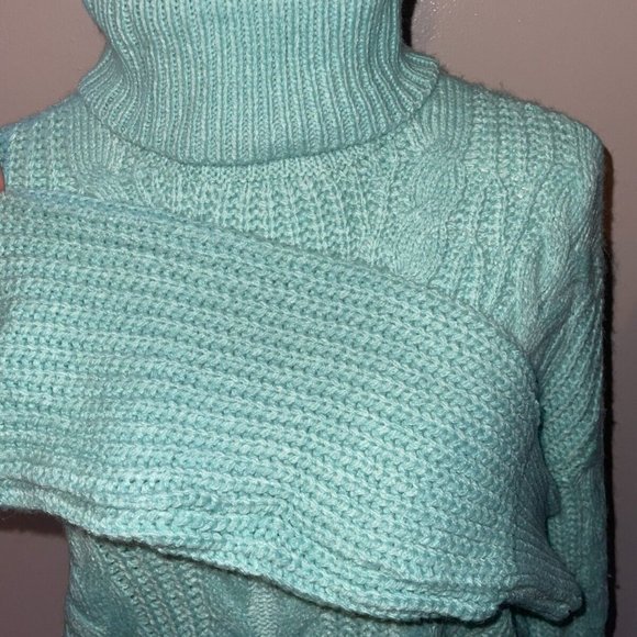 Crave Fame Junior's Turtleneck Cable Knit Sweater Blue Size‎ Medium - Picture 3 of 7